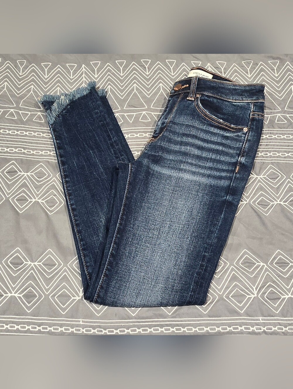 BKE Stella Midrise Slim Fit Ankle Skinny Size 25
